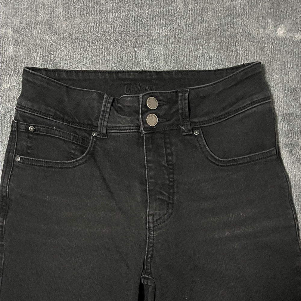 Maurices Everflex Highrise  Flare jeans